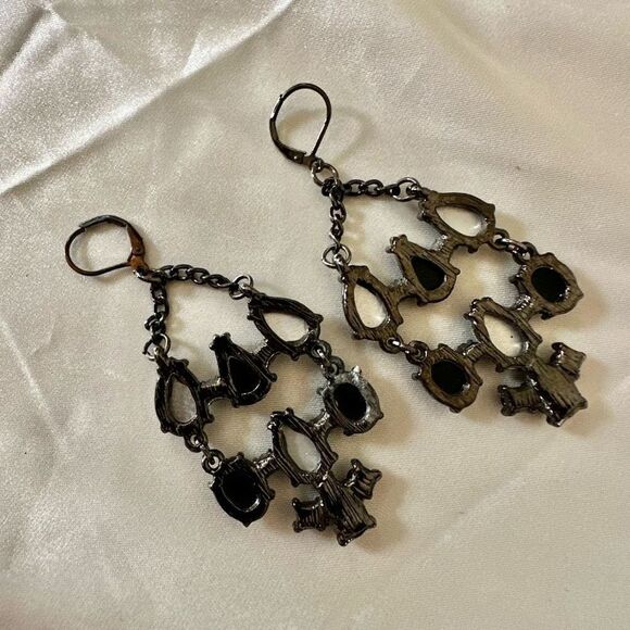 Black zebra statement earrings - Picture 4 of 7